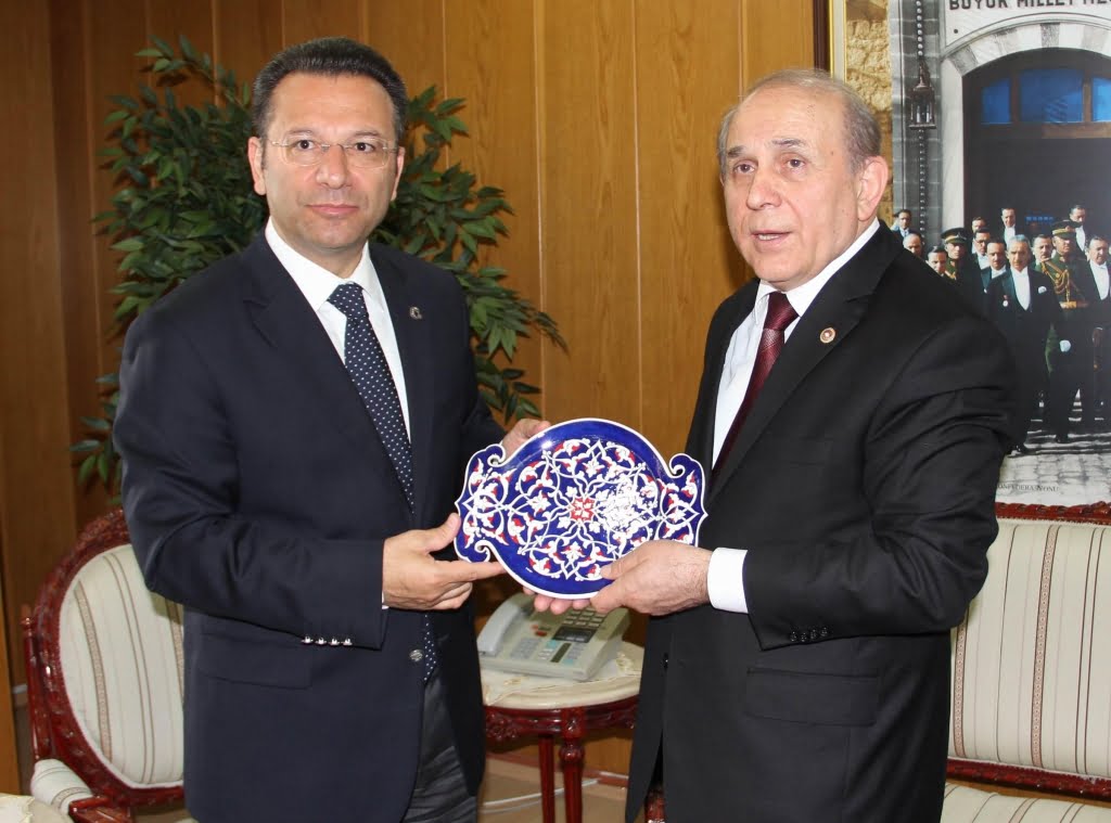 AK Parti Milletvekili Prof. Dr. Burhan Kuzu, Samsun'daydı