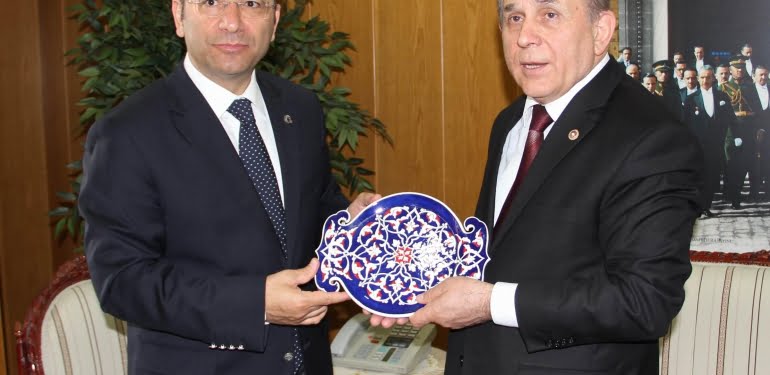 AK Parti Milletvekili Prof. Dr. Burhan Kuzu, Samsun'daydı