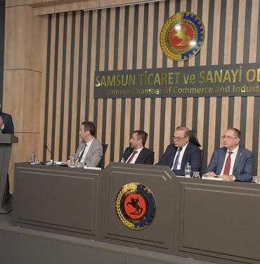 Hisarcıklıoğlu’nun adı Meclis Salonu’na verildi