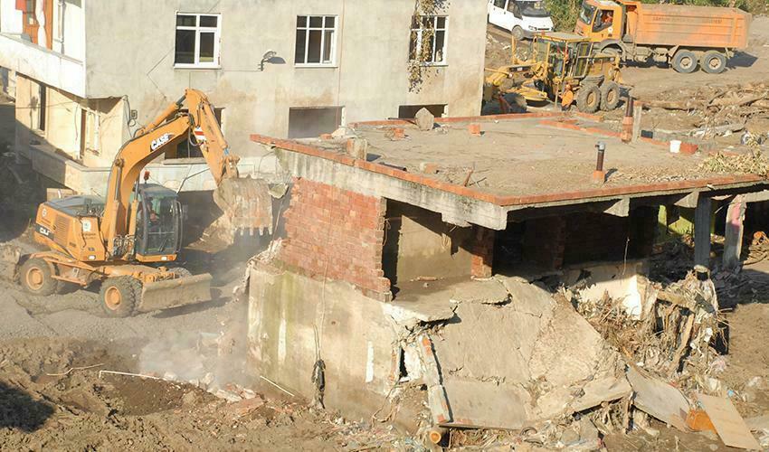 Samsun'da sel felaketinden sonra binalar