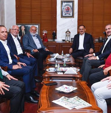 Ak Partili Heyetten Demir’e ziyaret