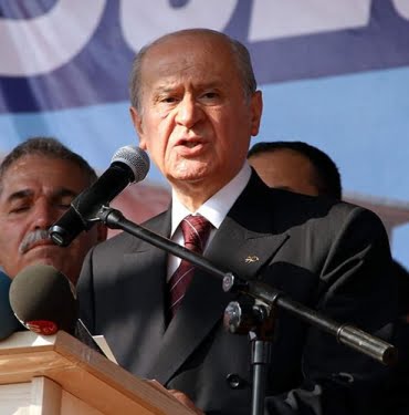 Bahçeli: AKP hayalden sıyrılmalı