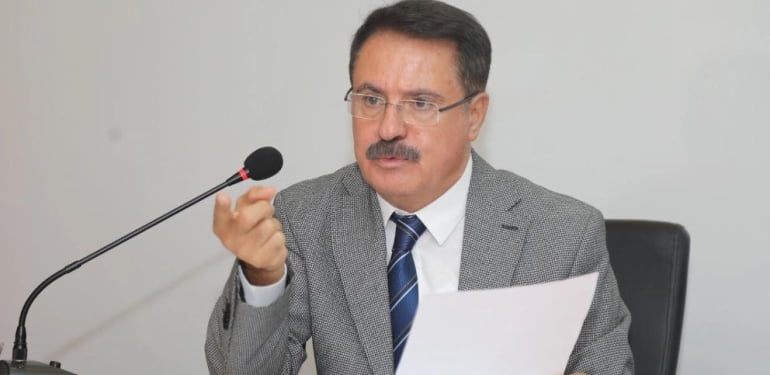 Deveci'den meclis üyelerine açık çek