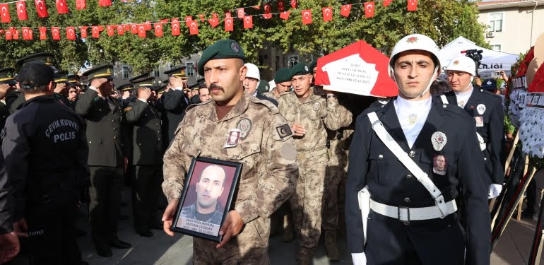 Şehit Çalışgan, dualarla toprağa verildi
