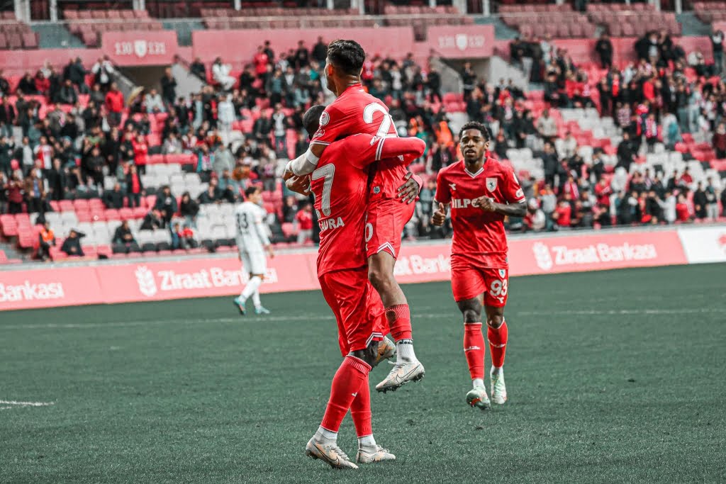 Samsunspor, Ziraat Kupası'nda gol şovu yaptı