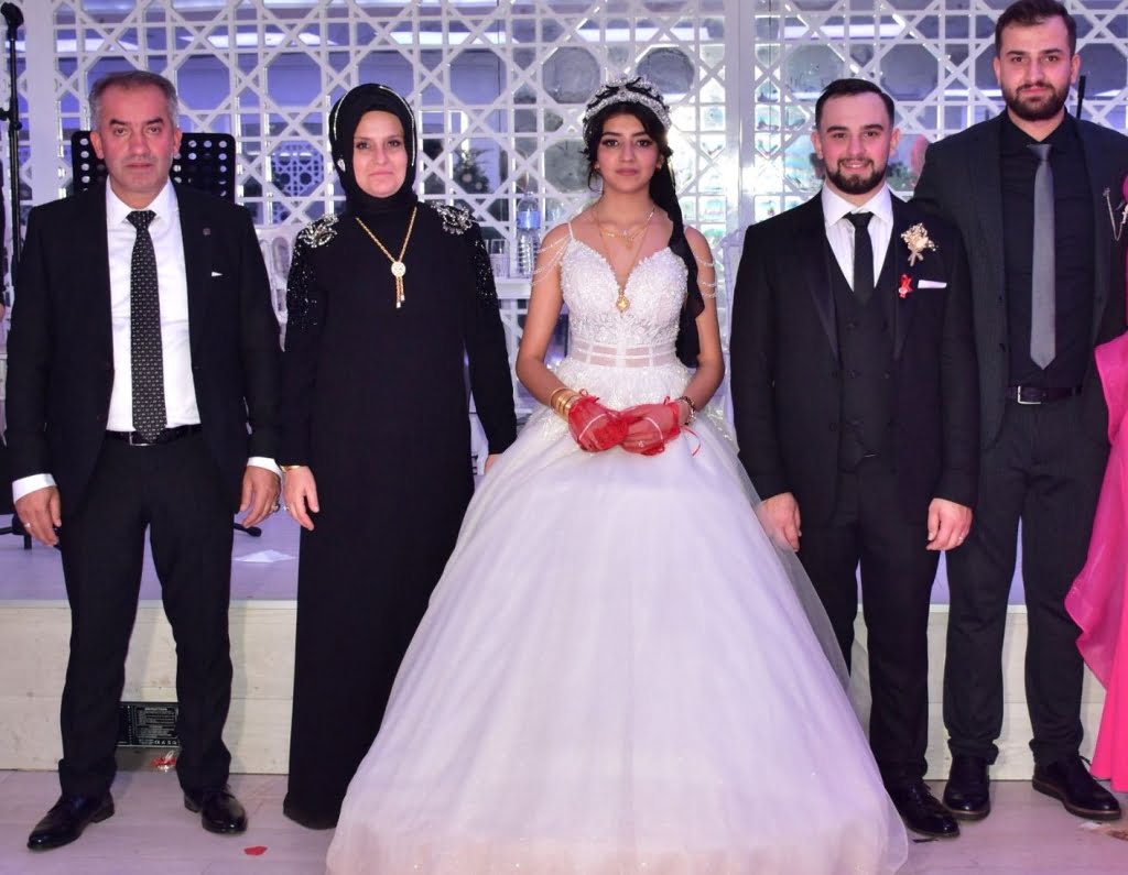 Ahmet Erkol ve Merve Avcı’nın mutlu günü