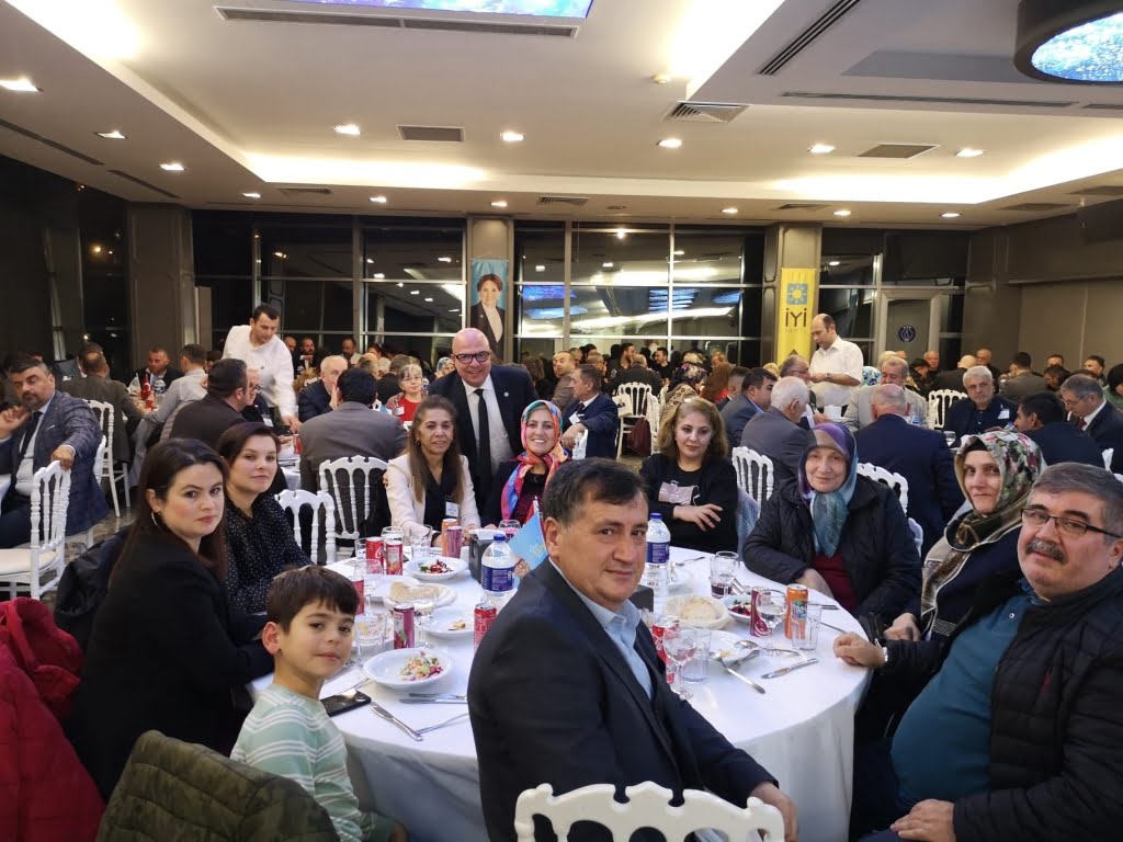 Önder Fatih Şenol’dan iddialı adaylık çıkışı