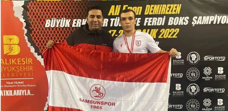 Samsunsporlu boksörün bronz madalya gururu