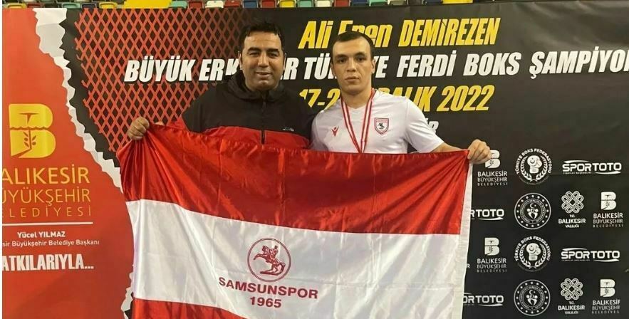Samsunsporlu boksörün bronz madalya gururu
