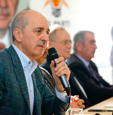 Numan Kurtulmuş, bir dizi programlara katılmak için Samsun'a geldi