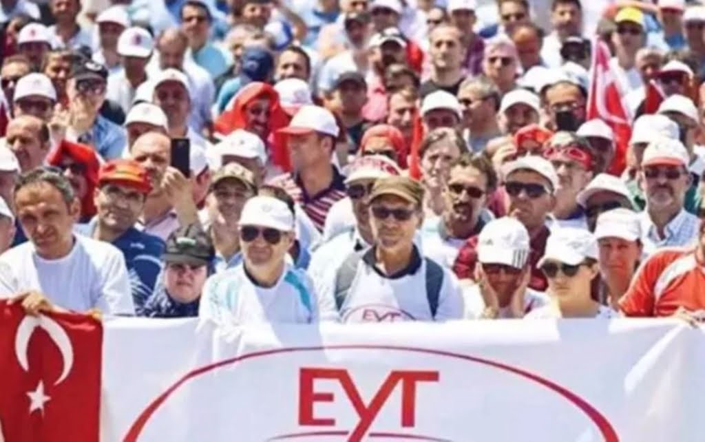 Milyonların beklediği EYT tarih yine değişti