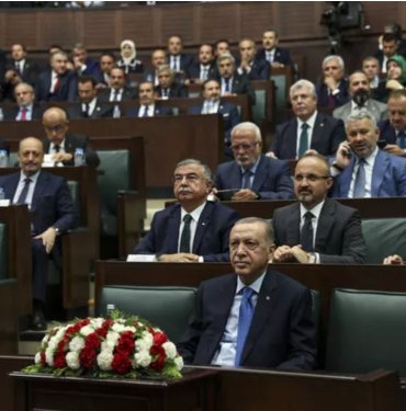 Ak Parti'de İstifalar Bekleniyor