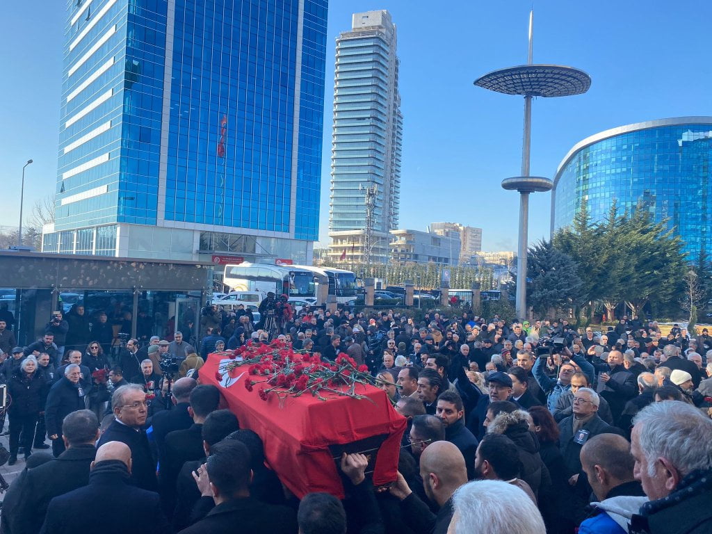 Deniz Baykal Ankara’da son yolculuğuna uğurlandı (1)
