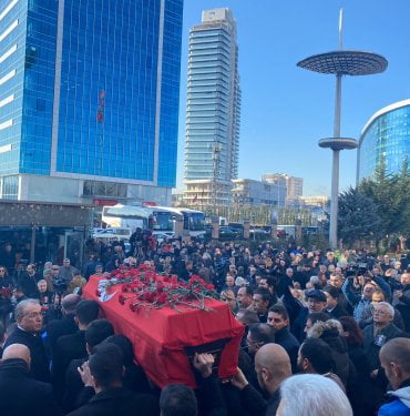Deniz Baykal Ankara’da son yolculuğuna uğurlandı (1)