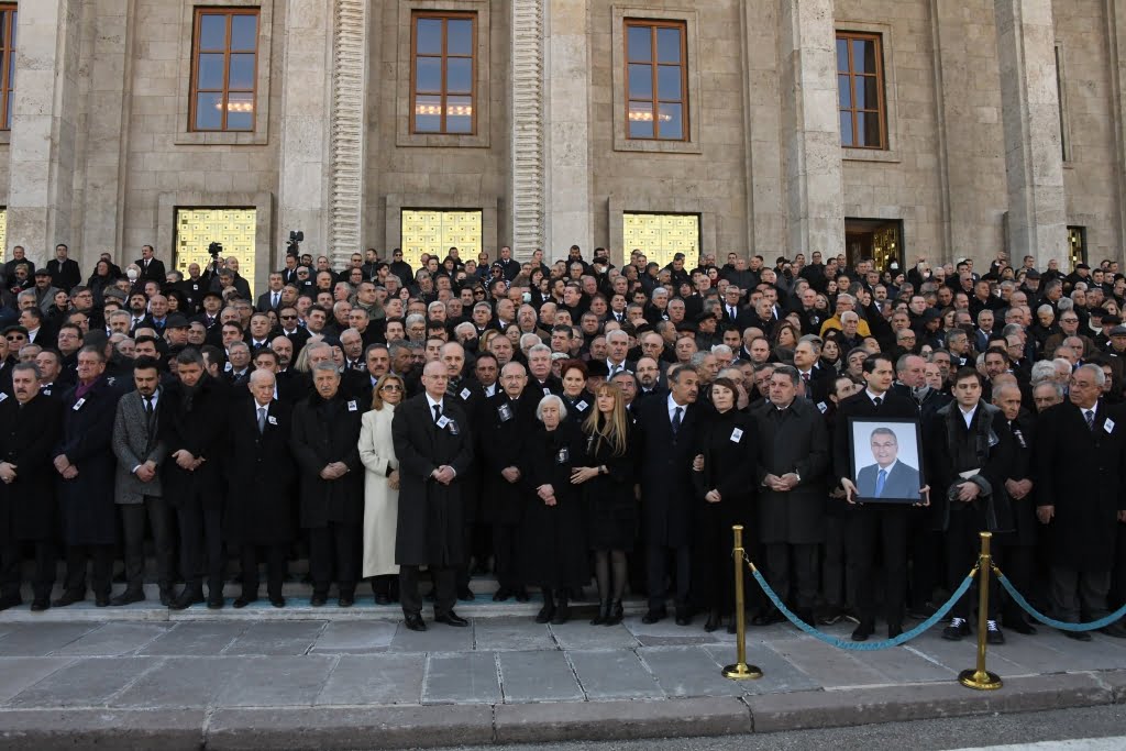 Deniz Baykal Ankara’da son yolculuğuna uğurlandı