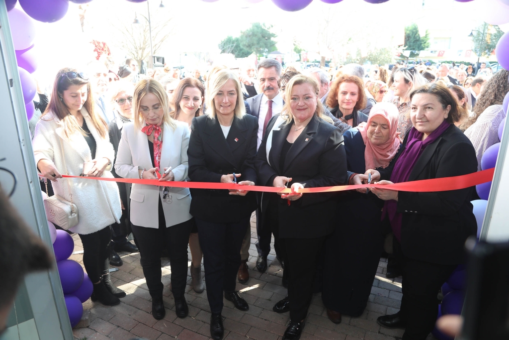 Atakum'da Kadınlar İçin Danışma Merkezi Açıldı 