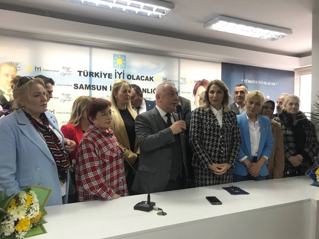 Birsen Öztürk İYİ Parti’den aday adaylığını açıkladı