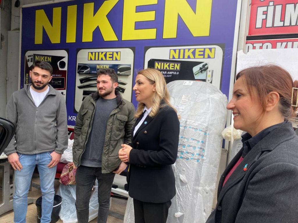 İYİ Partili Birsen Öztürk: Esnafımızın yüzü bizimle gülecek… Az kaldı!