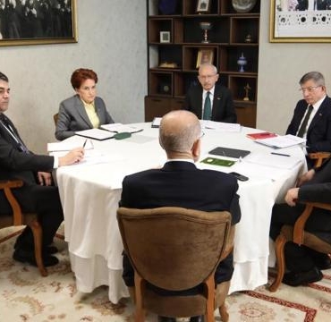 İYİ Parti masaya geri dönüyor!