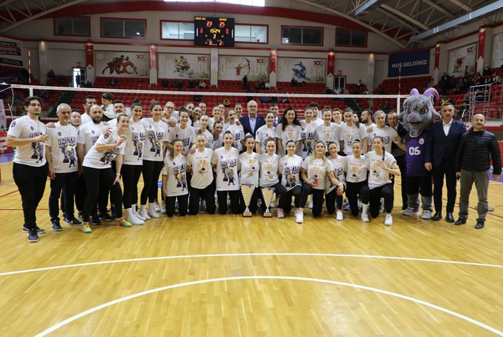Kadınlar Voleybol 1. Ligine Yükselen Belli Oldu 