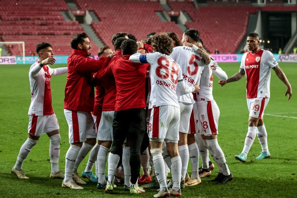 Samsunspor 2 - 0 Çaykur Rizespor 