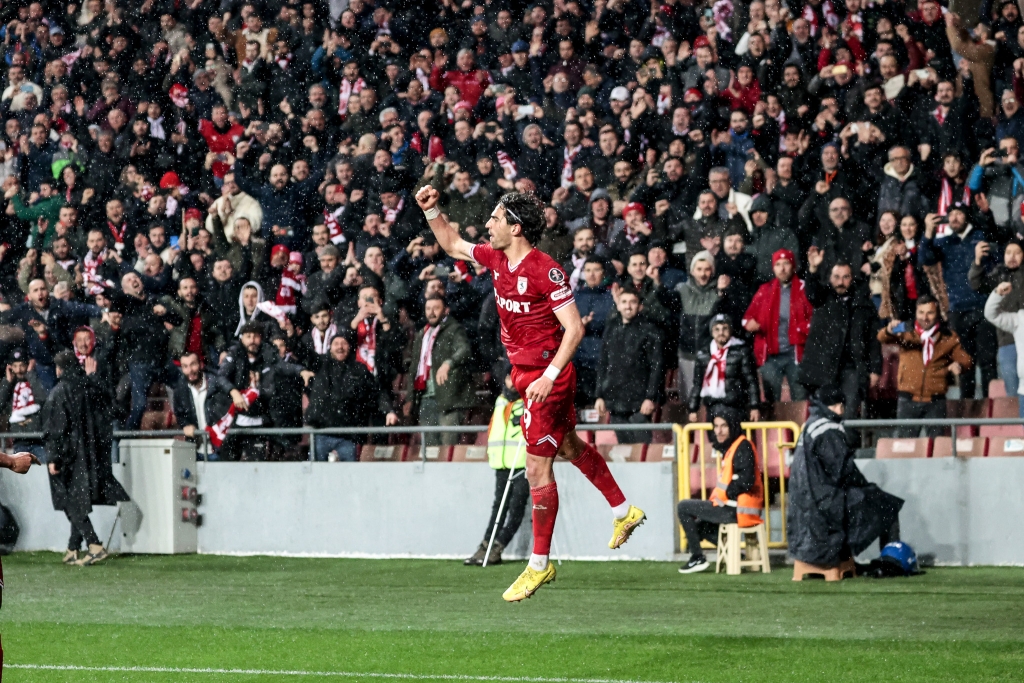 Samsunspor liderliğe oturdu