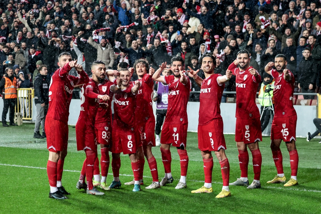 Samsunspor liderliğe oturdu