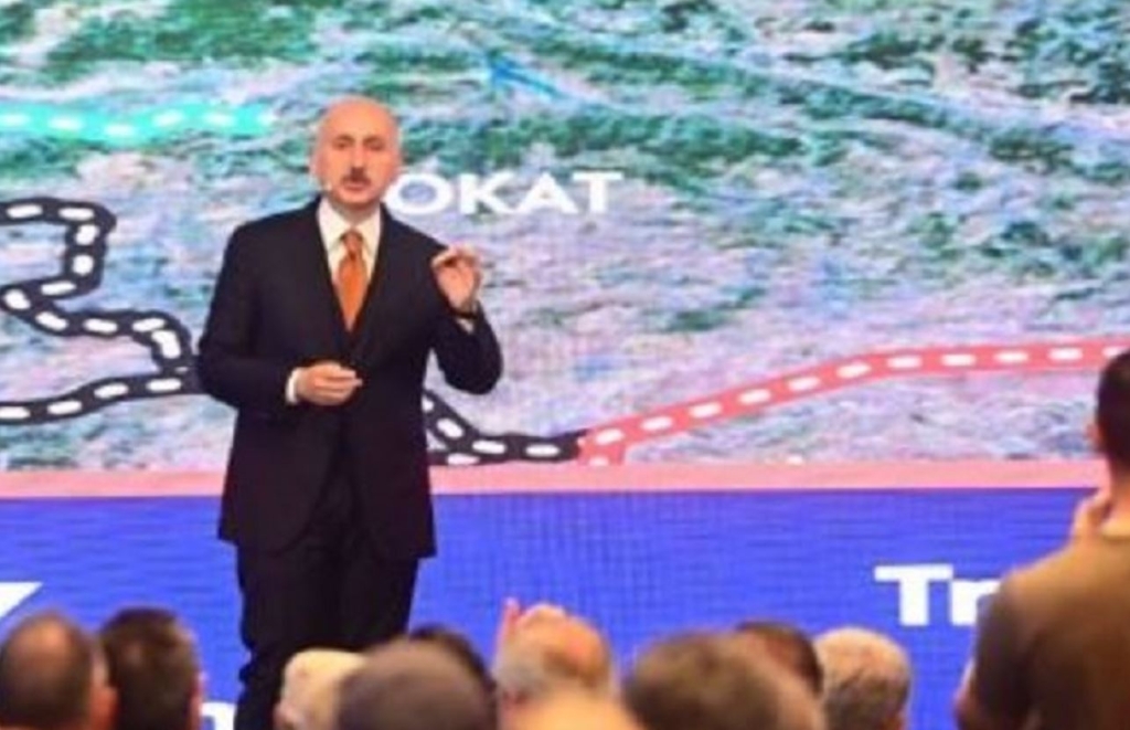 Ulaştırma ve Altyapı Bakanı Adil Karaismailoğlu