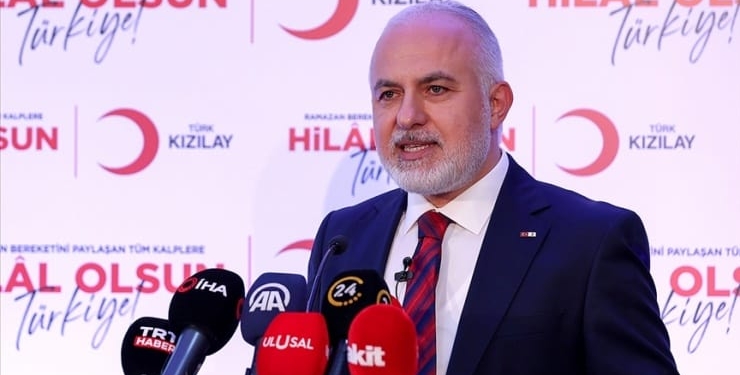 Sonunda Beklenen İstifa Geldi