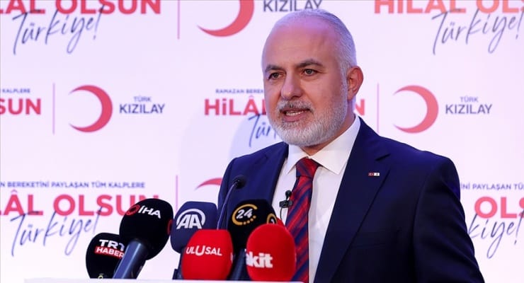 Sonunda Beklenen İstifa Geldi