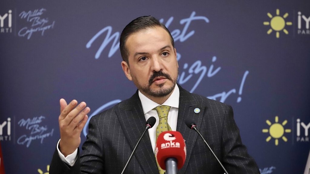 İYİ Parti’den Millete Kritik Çağrı: Yürütme Gücünü Bize Verin
