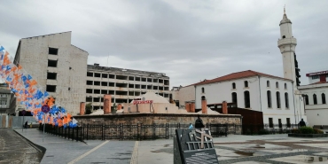 Büyükşehir Belediyesi ve Saathane Meydanı