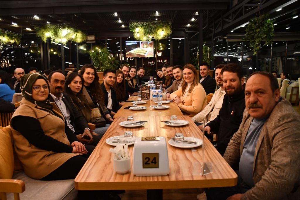 Gençlerden Tüfekci'ye Tam Not