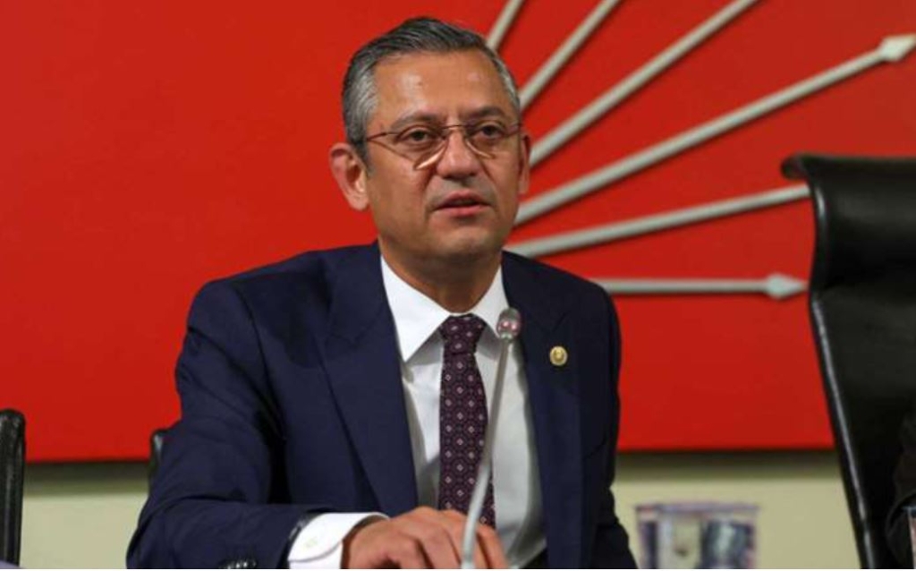 CHP'li Özel'den Kurultay Mutlaka Yapılmalı Çıkışı