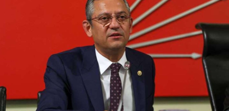CHP'li Özel'den Kurultay Mutlaka Yapılmalı Çıkışı