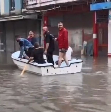 Samsun Yine Sağnak Yağmura Teslim