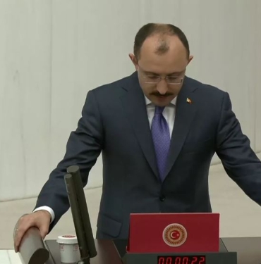 Eski Bakan Mehmet Muş Yemin Etti