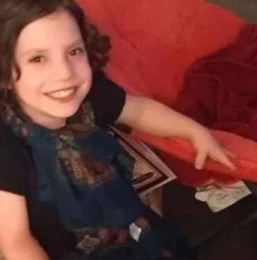 Evlat Edindikleri Çocuk, Cüce Kadın Çıktı…