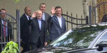 Hiçbir Şey Olmamış Gibi Davranamayız