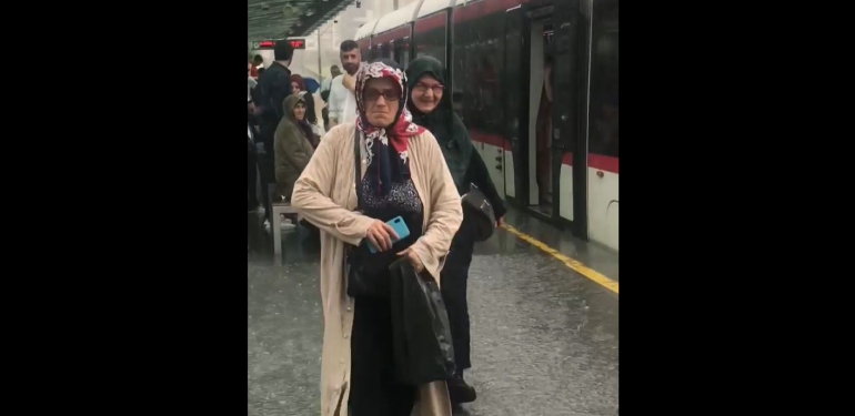 Samsun'da Yine Sel! Seferler Durdu
