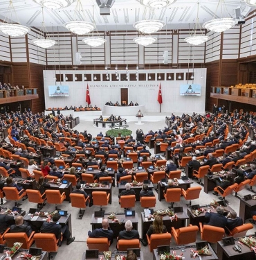 Vergi Zamları Önergesi Az Farkla Reddedildi