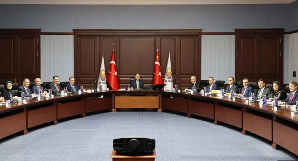 AK Parti Olağanüstü Kongre Kararı Aldı