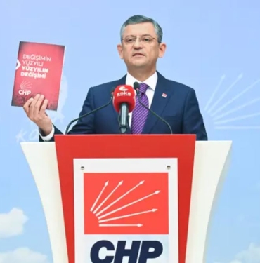 CHP'de Değişime Dair İlk Adım