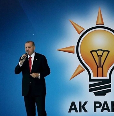AK Parti Neden Olağanüstü Kongre Kararı Aldı!
