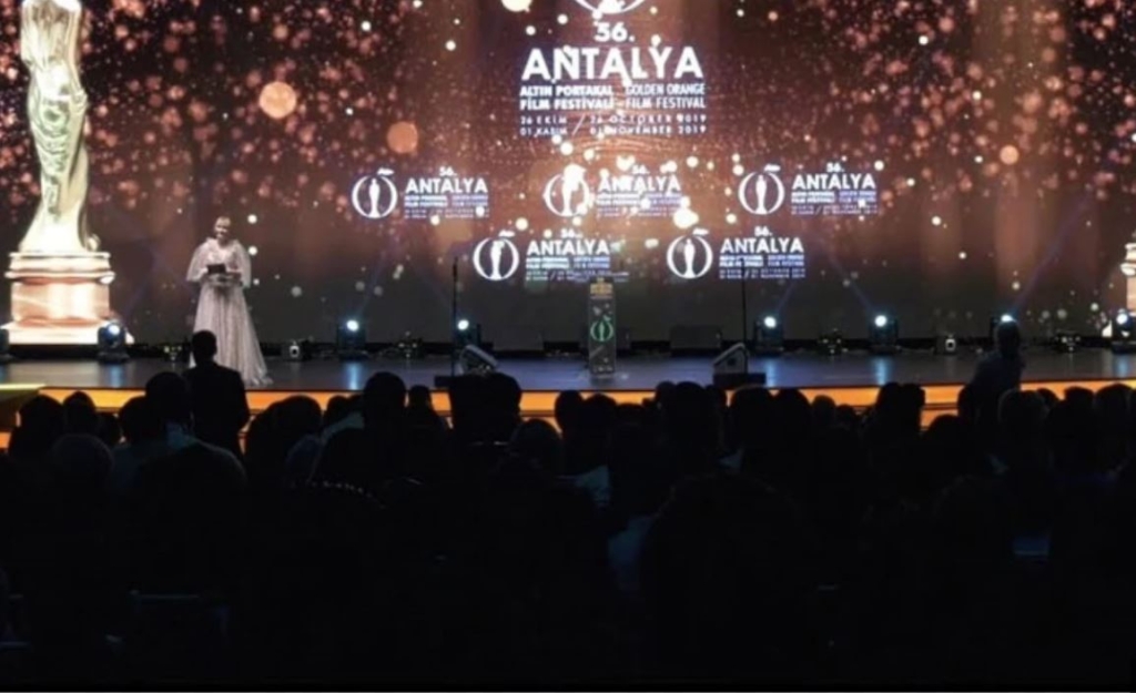 Kültür ve Turizm Bakanlığı Altın Portakal'dan Çekildi