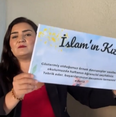 MEB'e Bağlı Okulda Takdir Yerine 'İslam’ın Kızı' Belgesi