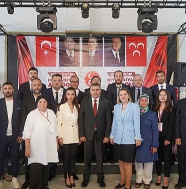 MHP Atakum'da Kadın Başkan Seçti
