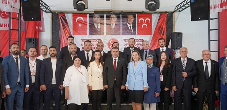 MHP Atakum'da Kadın Başkan Seçti