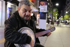 Samsun Sokaklarının 'Cümbüşçü Hasan'ı Zor Günler Yaşıyor