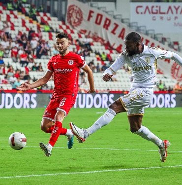 Samsunspor, Antalya'dan da Mağlup Dönüyor
